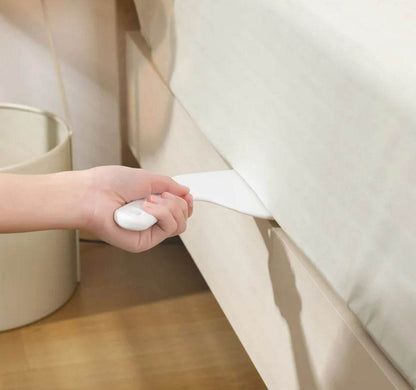 Plastic Bed Sheet Tucker - DMC Wholesale