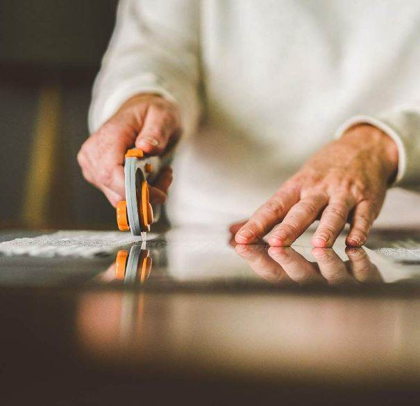 Comfort Loop Rotary Cutter (45ml) - DMC Wholesale