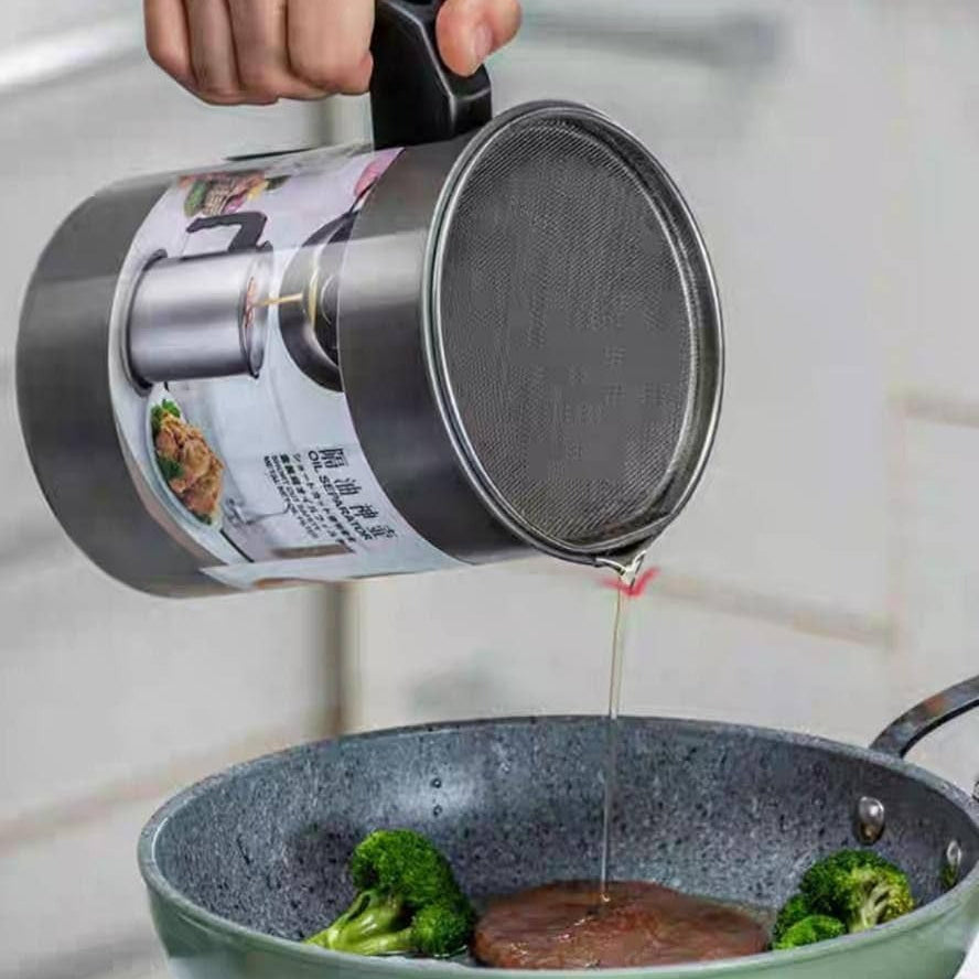Oil Keeper Can with Fine Mesh Strainer (1.7L)